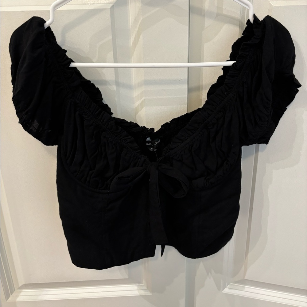 NWT kendall & Kylie crop top